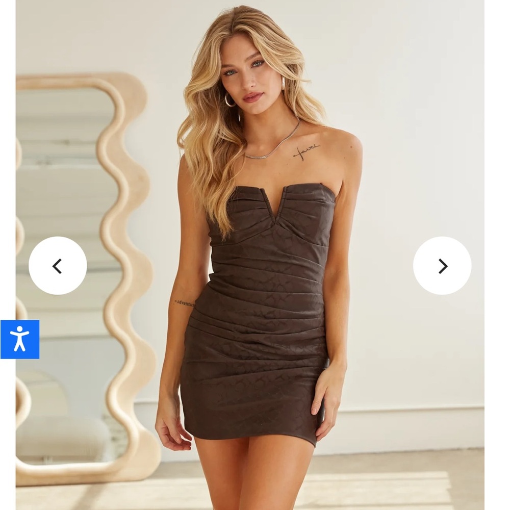 Jude Strapless Faux Leather Notch Neck Bodycon Mini Dress
Brown / L